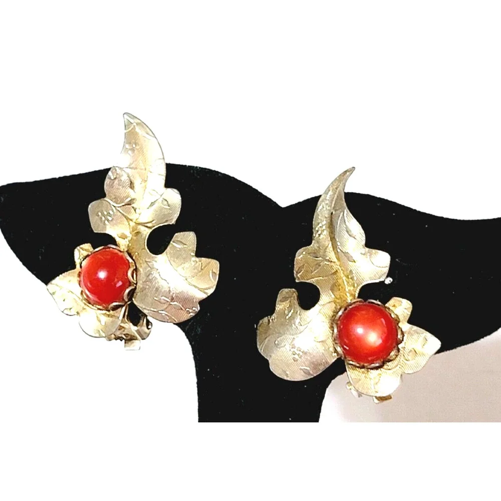 Vintage Red Moonglow Lucite Embossed Long Leaf Clip-On Earrings 1.5